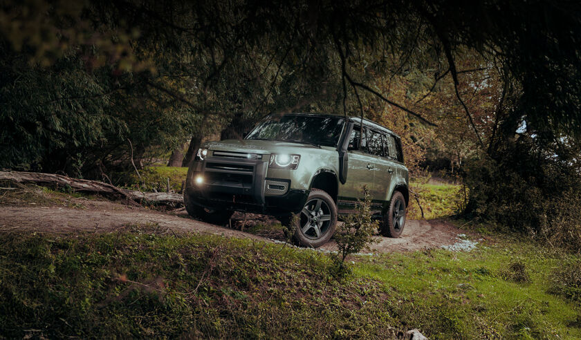 Defender - website beeld (cards)