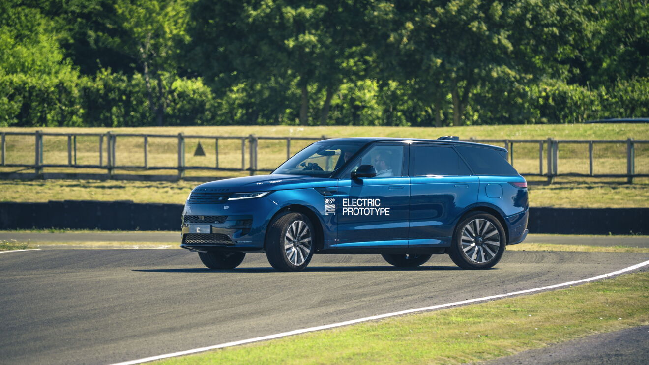 RR_SPORT_ELECTRIC_GOODWOOD_160726_18_0