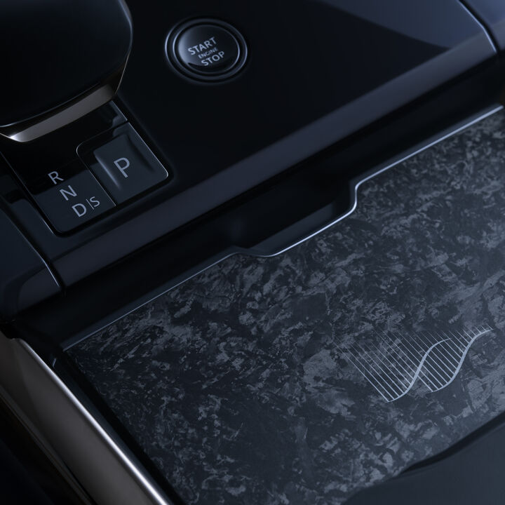 RRS_SV_26MY_Bespoke_Nocturne_Console_05_230725