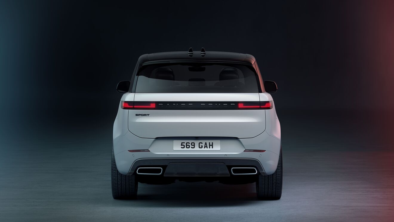 RANGE ROVER SPORT BATTERSEA EDITION REAR 150426