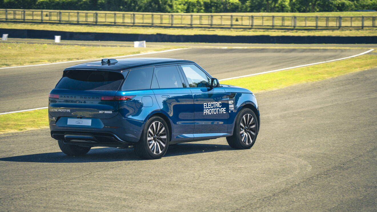 RR_SPORT_ELECTRIC_GOODWOOD_160726_17_0
