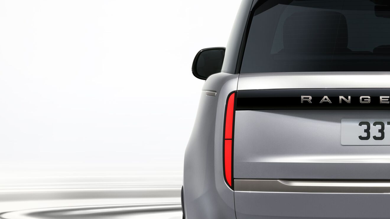 RR_SV_Ultra_27MY_Exterior_04_290426