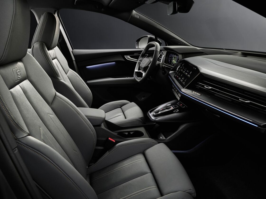 2104-audi-q4-sportback-e-tron-06.jpg