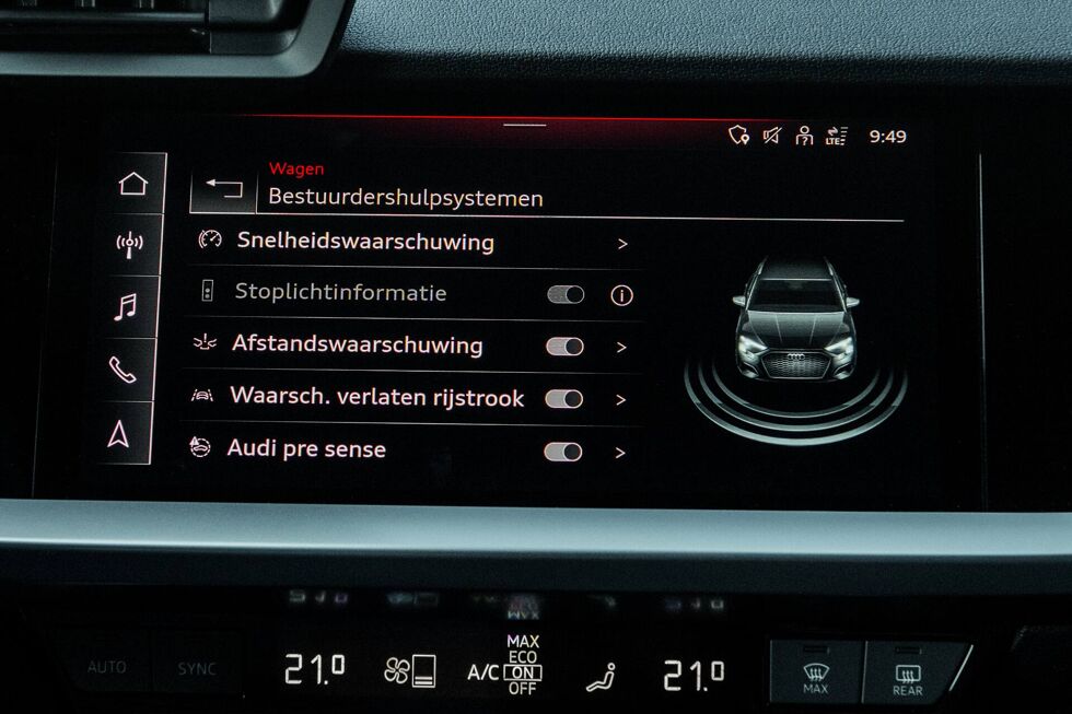 0523-audi-sportback-attitude-4.jpg