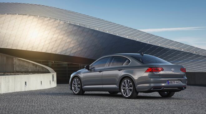 201908-Volkswagen-Passat-01.jpg