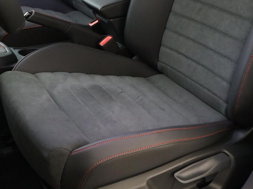 SEAT Ibiza FR Plus 1.0 70 kW / 95 pk EcoTSI Hatchback 5 deurs