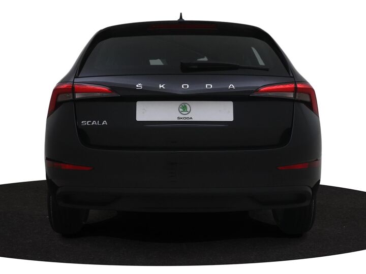 Škoda Scala Ambition 1.0 81 kW / 110 pk TSI Hatchback 6 versn.