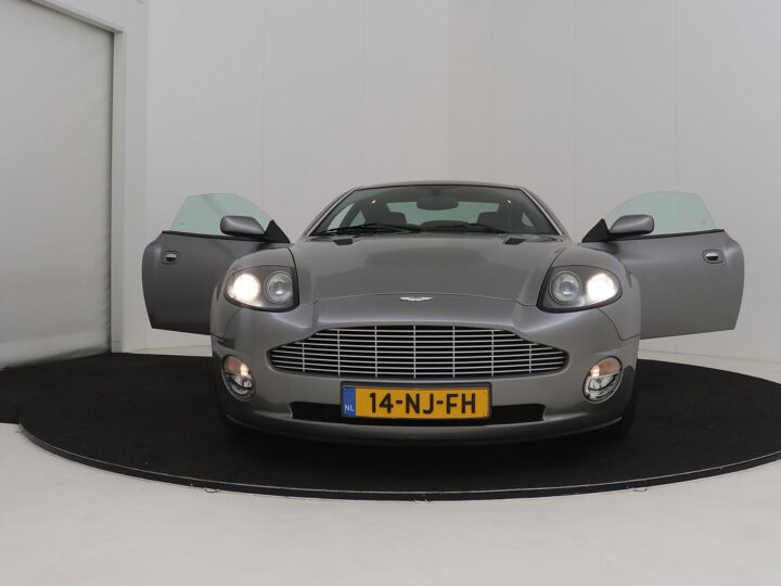 Aston Martin V12 Vanquish 5.9 470 pk | Origineel Nederlandse Auto | 2+2 uitvoering