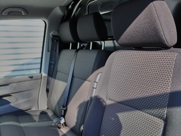 Volkswagen Bedrijfswagens Transporter Bestelwagen L2 28 2.0 TDI 66 kW (90 pk) EU6 WB 340 0 MM 5 versn. Hand