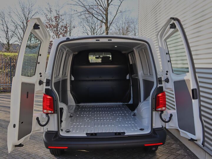 Volkswagen Bedrijfswagens Transporter Bestelwagen L2 28 2.0 TDI 66 kW (90 pk) EU6 WB 340 0 MM 5 versn. Hand