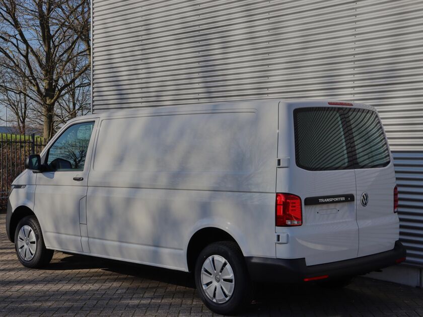 Volkswagen Bedrijfswagens Transporter Bestelwagen L2 28 2.0 TDI 66 kW (90 pk) EU6 WB 340 0 MM 5 versn. Hand