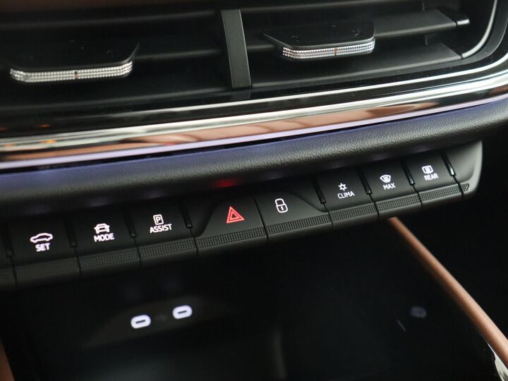 Škoda Enyaq coupé iv Business Edition Plus Elektromotor 132 kW / 180 pk SUV 1 versn. Automaat