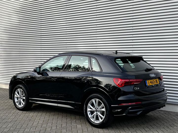 Audi Q3 35 TFSI S edition | Cruise Control | Parkeersensoren | Black Optiek | Elektrische Achterklep |