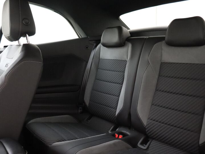 Volkswagen T-Roc Cabrio 1.5 TSI R-Line | DSG | Keyless Entry | DAB | Camera |Active Info Display | Adaptive Cruise Control | Stuurwiel + Stoelverwarming