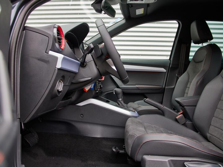 SEAT Arona FR Business Connect 1.0 81 kW / 110 pk EcoTSI SUV