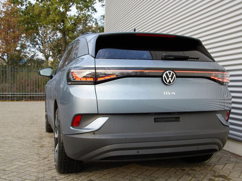 Volkswagen ID.4 Pro ELEKTROMOTOR 150 kW / 204 pk SUV Elektrische a andrijving