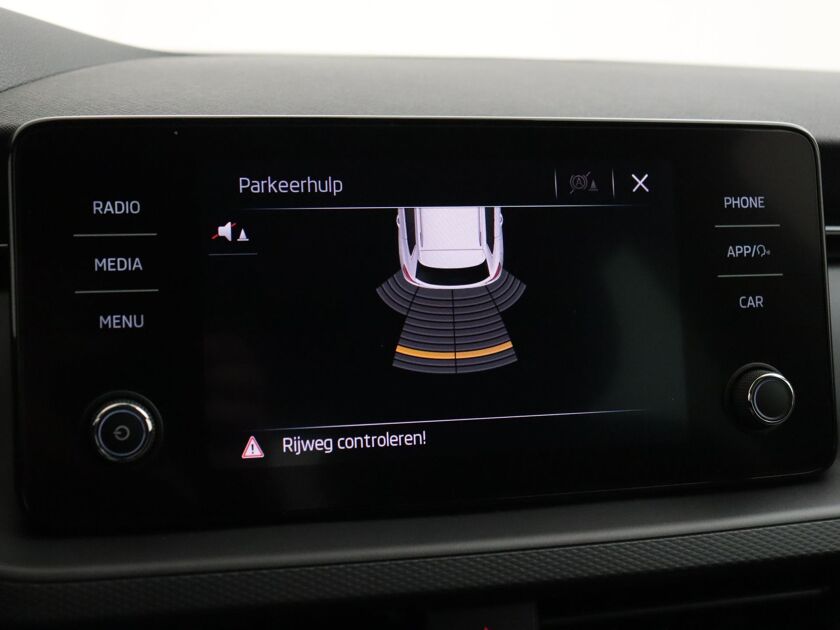Škoda Kamiq 1.0 TSI Ambition | Pakeersensoren Achter | Apple Carplay | DAB | LM 16"