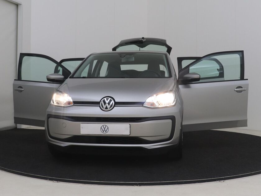 Volkswagen Up! 1.0 BMT move up! | Airco | Metallic Kleur | Centrale Deurvergrendeling met afstandsbediening | Telefoonvoorbereiding |