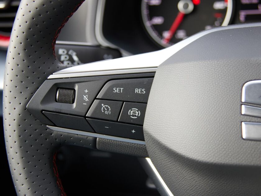 SEAT Arona FR 1.0 70 kW / 95 pk EcoTSI SUV 5 versn. Hand