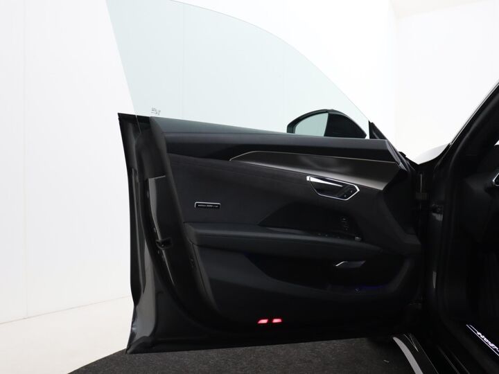 Audi e-tron GT 1/100 Edition ZERO 476 pk Automaat Competition 93kWh | Panoramadak | LM 21" | LED-Matrix | Luchtvering