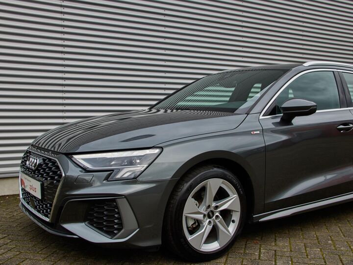 Audi A3 Sportback 30 TFSI S edition | Navi | Full led koplampen | Airco elektronisch | Cruise control | DAB |