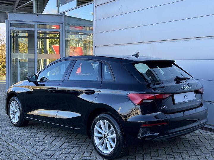 Audi A3 Sportback Pro Line 30 TFSI 81 kW / 110 pk Sportback 6 versn. Hand