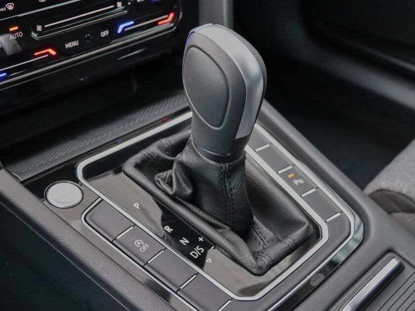 Volkswagen Passat Variant Business 1.5 TSI 110 kW/150 pk ACT Variant 7 versn . DSG