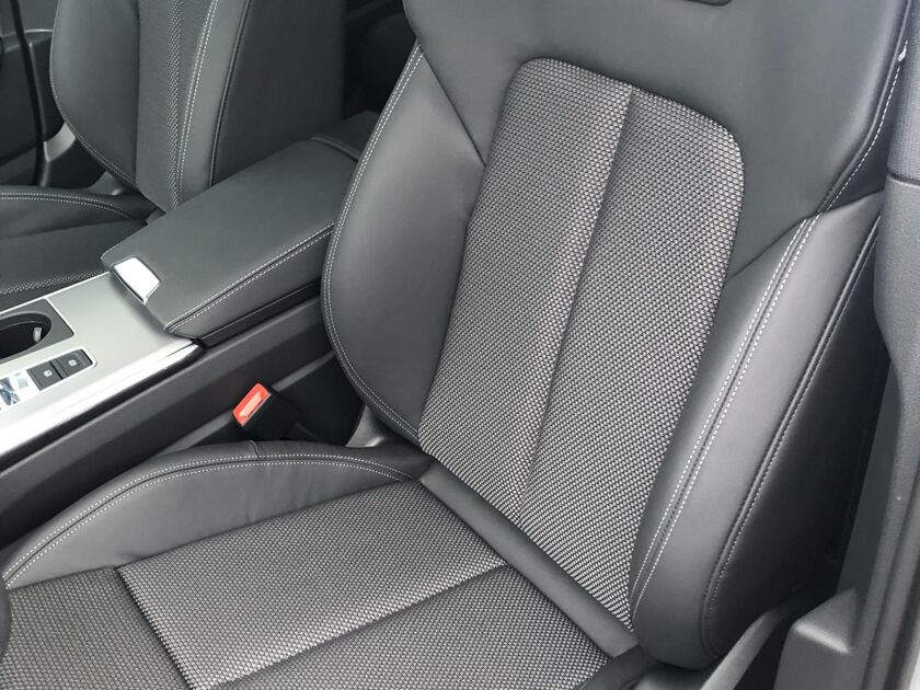 Audi A6 Avant S edition Competition 40 TFSI 150 kW / 204 pk Avan t 7 versn. S-tronic | Panorama glasdak | Optiek pakket zwart plus | Privacy glass | Matrix LED koplampen | Achteruitrij camera