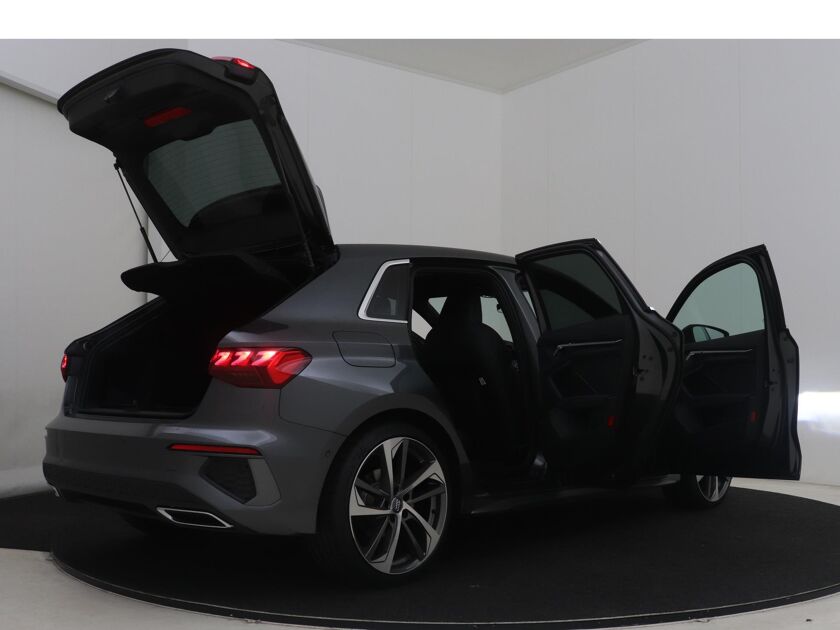 Audi A3 Sportback 35 TFSI S edition Panoramadak