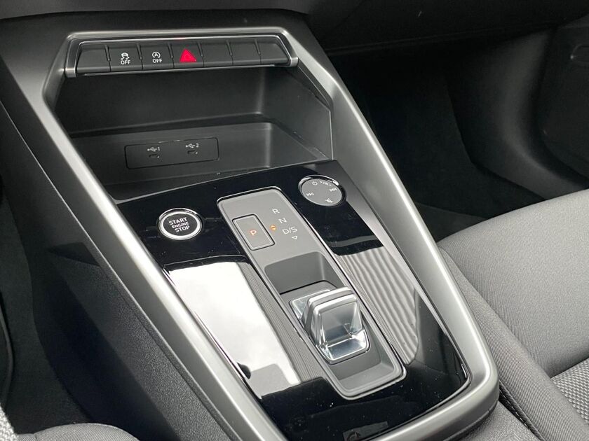 Audi A3 Sportback 30 TFSI Pro Line | Cruise Control | Climate Control | Parkeersensoren | Bluetooth |