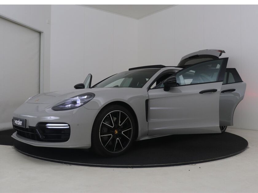Porsche Panamera 4S Sport Turismo | Panorama dak | Lichtmetaal 19'' | Porsche Approved Garantie!! | Navigatie full-map | Carbon afwerking interieur |