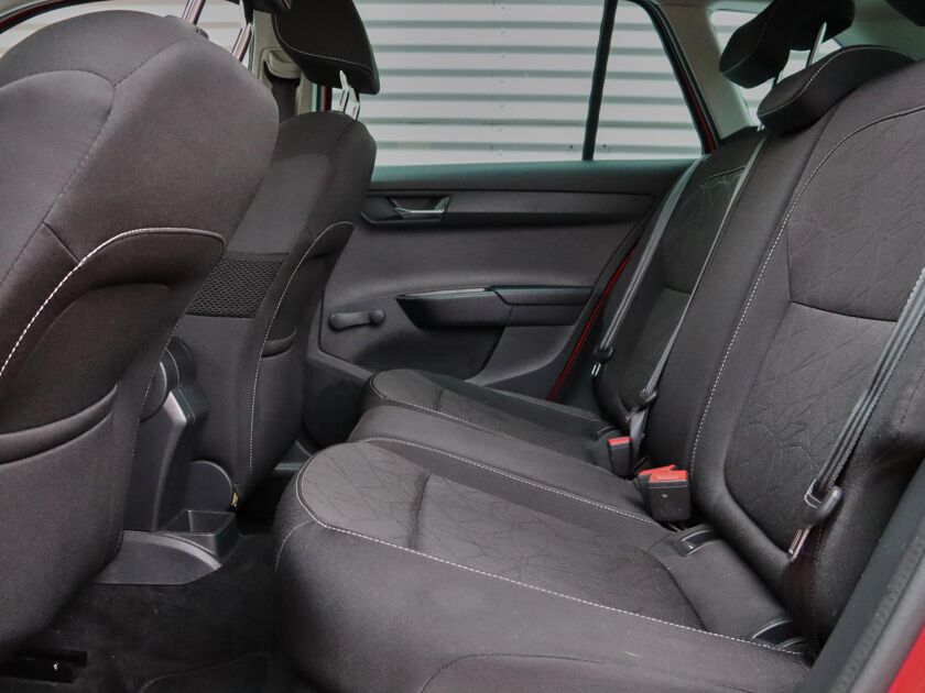 Škoda Fabia Combi 1.0 TSI Clever | Airco | Parkeersensoren Achter | Navigatie | Trekhaak |