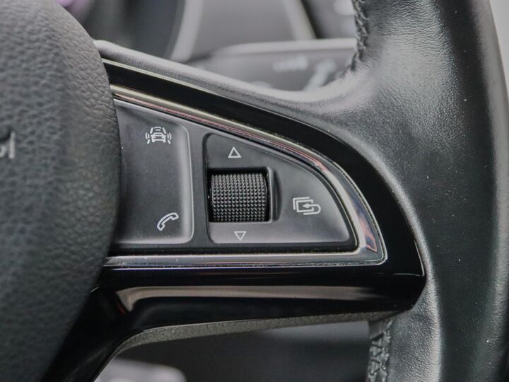 Škoda Fabia Combi 1.0 TSI Clever | Airco | Parkeersensoren Achter | Navigatie | Trekhaak |