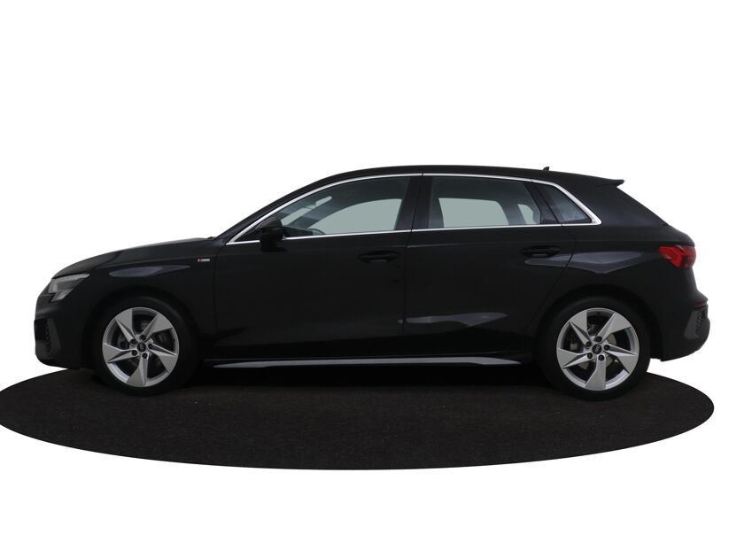 Audi A3 Sportback 30 TFSI S edition 110 pk Autom. | S-Line int & ext. | Navigatie | Apple Carplay | 17 inch LM |Active Info Display