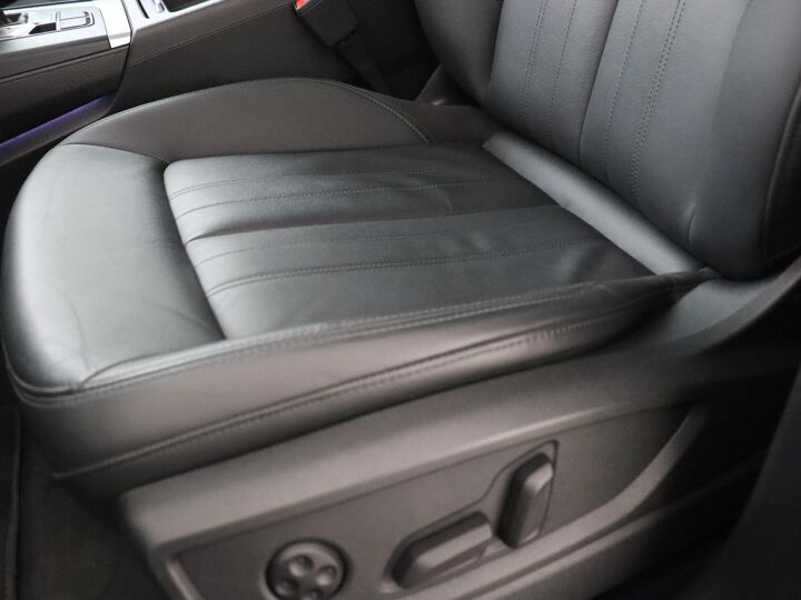 Audi Q5 50 TFSI e 299 PK Advanced Edition Aut. | Lederen Bekleding | Adaptieve Cruise Control | Extra Getint glas | Navigatie | DAB