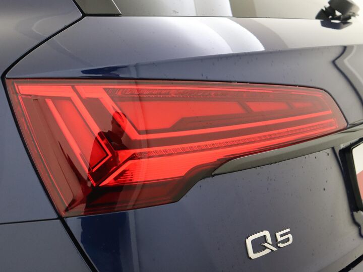 Audi Q5 50 TFSI e 299 PK Advanced Edition Aut. | Lederen Bekleding | Adaptieve Cruise Control | Extra Getint glas | Navigatie | DAB