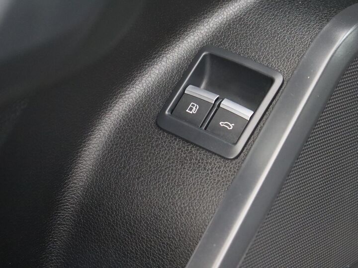 Audi Q5 50 TFSI e 299 PK Advanced Edition Aut. | Lederen Bekleding | Adaptieve Cruise Control | Extra Getint glas | Navigatie | DAB