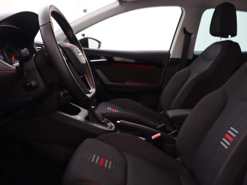 SEAT Ibiza 1.0 TSI FR Business Intense | 95 PK | Achteruitrijcamera | Navigatie | Cruise Control | Keyless Start | Apple CarPlay / Android Auto |
