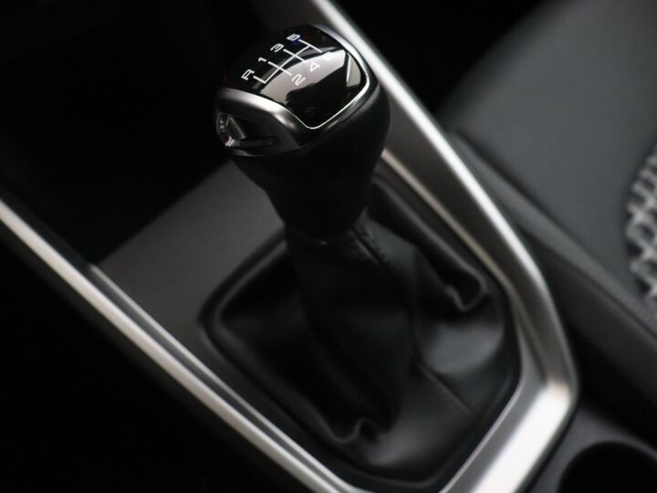 Audi A1 Sportback 30 TFSI Pro Line | 110 PK | DAB | Navigatie | Parkeersensoren | Velgen LM 17” | Apple CarPlay / Android Auto |