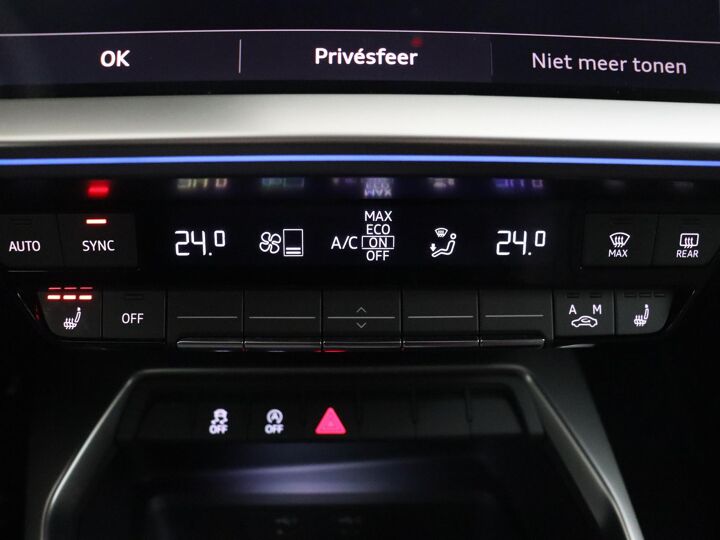 Audi A3 Sportback 35 TFSI S edition | 150 PK | Automaat | DAB | Navigatie | Stoelverwarming | Apple CarPlay / Android Auto |