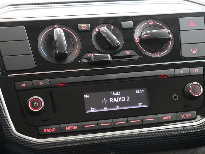 Volkswagen Up! 1.0 BMT move up! | 60 PK | Automaat | Velgen LM 16” | Airco