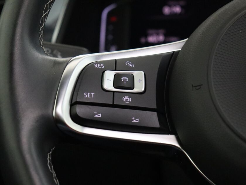 Volkswagen Tiguan 1.5 TSI ACT Highline Business R | 150 PK | DSG | Voorstoelen verwarmd | Getint glas | Navigatie fullmap | Lichtmetaal 20” | Panoramadak |
