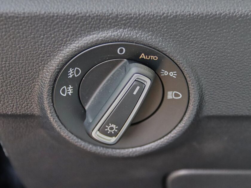 Volkswagen T-Roc 1.5 TSI Style | Automaat | Airco | Navigatie | Achteruitrij Camera | DAB | ACC | Stoelverwarming | Trekhaak |