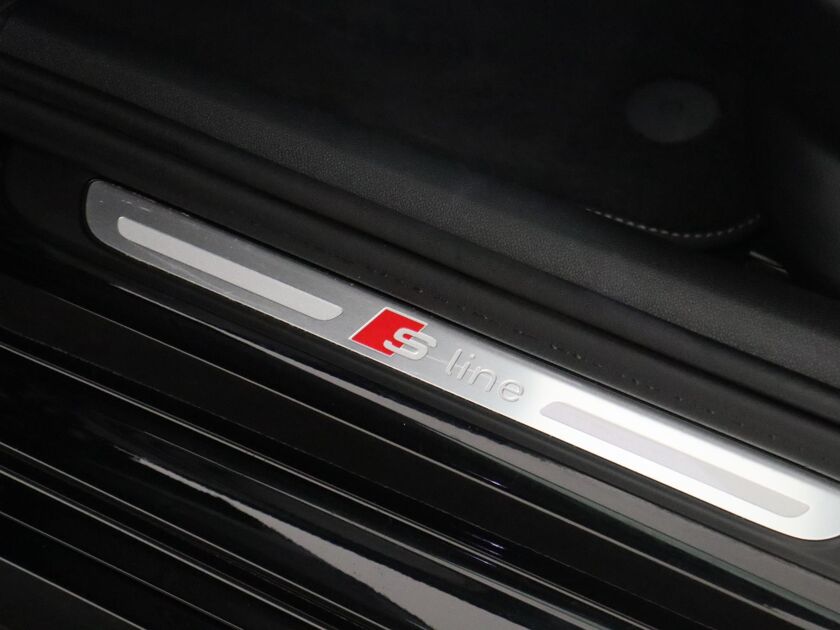 Audi A1 Sportback 1.0 TFSI Advance Sport | 95 PK | Led Verlichting | Lichtmetalen velgen 17” | Navigatiesysteem | Airco