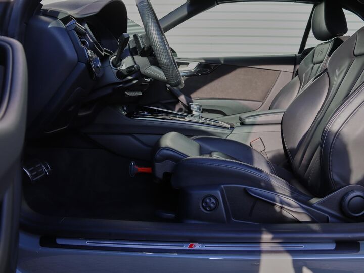 Audi A5 Cabriolet 40 TFSI Launch edition Sport | Airco | Cruise Control | Navigatie | S- Line | Trekhaak |