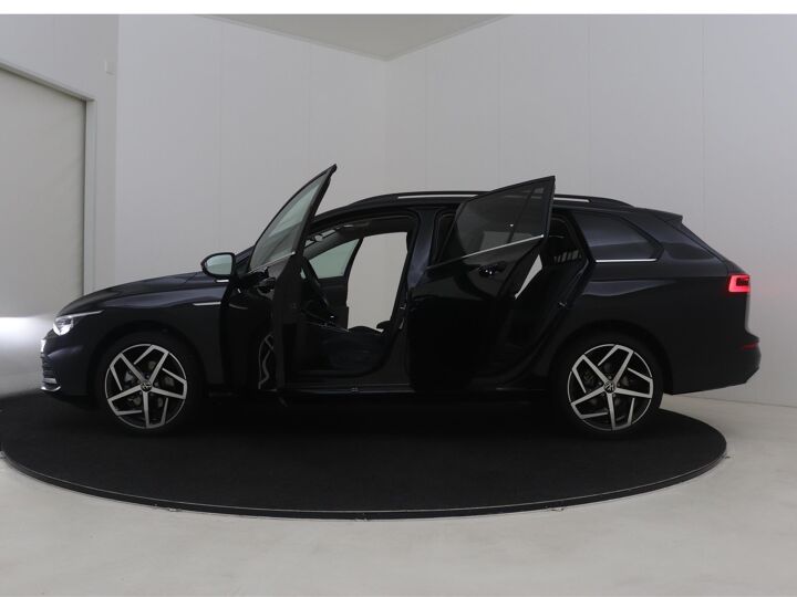 Volkswagen Golf Variant Style 1.5 eTSI 96 kW / 130 pk Variant 7 versn. DSG
