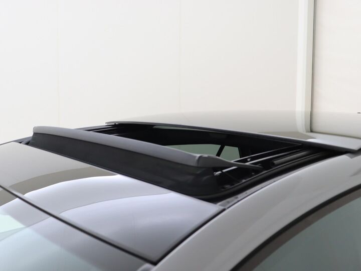 Volkswagen Golf 8 2.0 GTI Clubsport Oettinger | Automaat | Panoramadak | Head Up Display | Harman kardon | 19" Lichtmetalen Velgen |