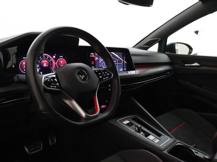 Volkswagen Golf 8 2.0 GTI Clubsport Oettinger | Automaat | Panoramadak | Head Up Display | Harman kardon | 19" Lichtmetalen Velgen |