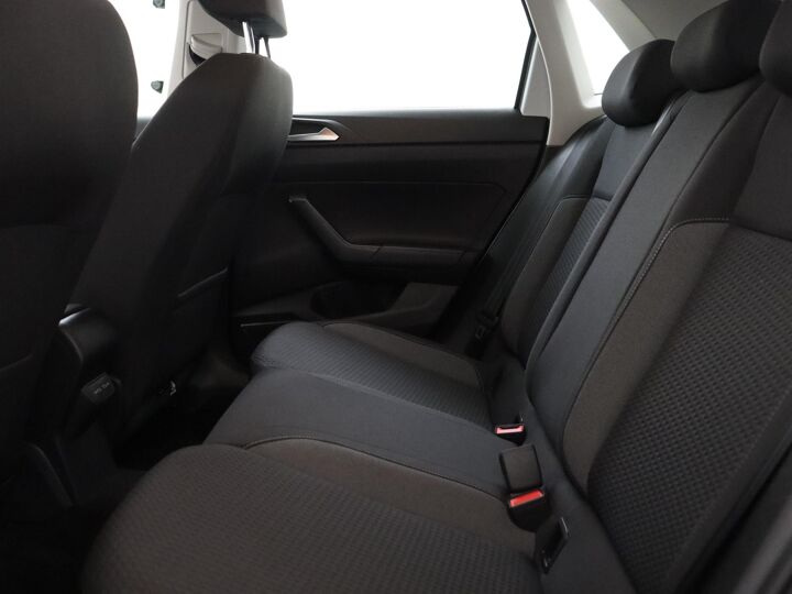 Volkswagen Polo 1.0 TSI Polo | 95 PK | Led Lampen | Cruise Control | Achteruitrijcamera | DAB | Navigatie |