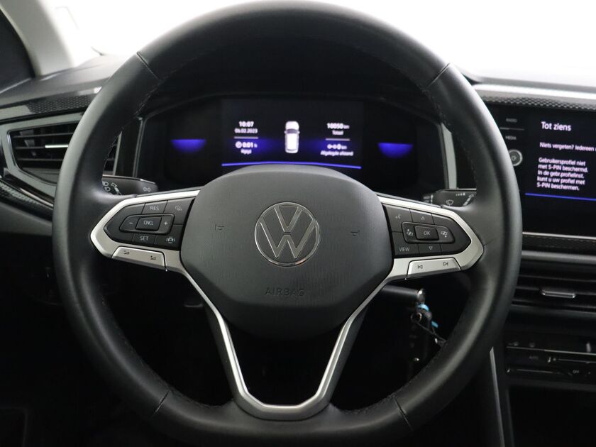 Volkswagen Polo 1.0 TSI Polo | 95 PK | Led Lampen | Cruise Control | Achteruitrijcamera | DAB | Navigatie |